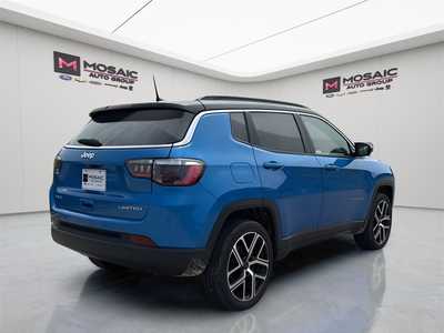 2025 Jeep Compass, $31499. Photo 7