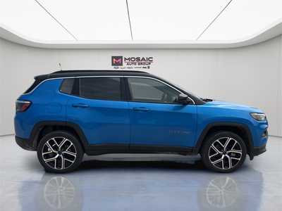 2025 Jeep Compass, $31499. Photo 8