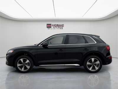 2024 Audi Q5, $34990. Photo 6