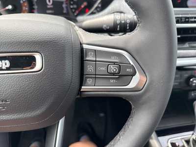 2024 Jeep Compass, $25990. Photo 11