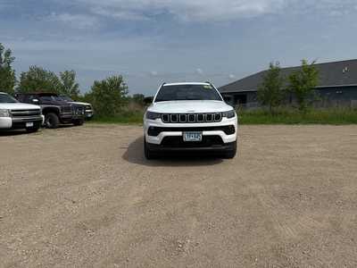 2024 Jeep Compass, $25990. Photo 2