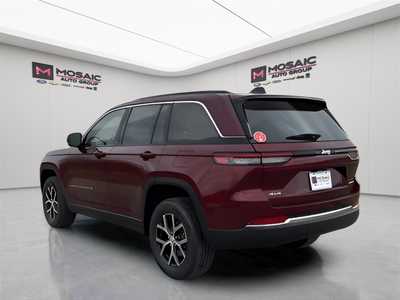 2025 Jeep Grand Cherokee, $47049. Photo 5