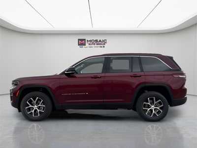 2025 Jeep Grand Cherokee, $47049. Photo 6