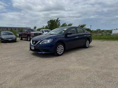 2017 Nissan Sentra, $9990. Photo 3