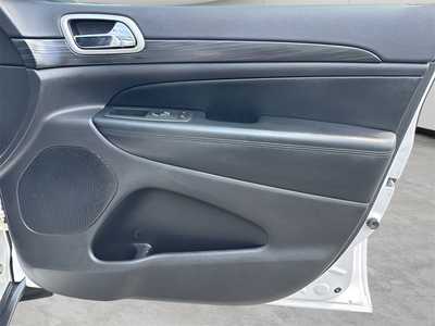 2021 Jeep Grand Cherokee, $20490. Photo 9