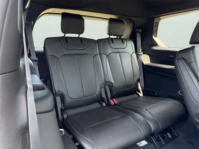 2025 Jeep Grand Cherokee L, $48269. Photo 11