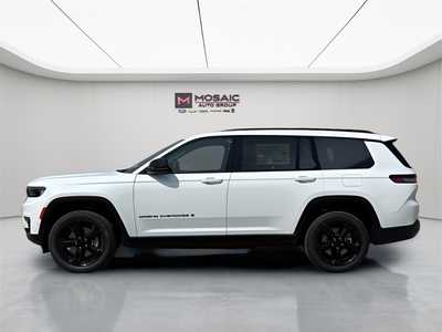 2025 Jeep Grand Cherokee L, $47751. Photo 4
