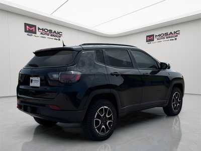 2025 Jeep Compass, $38496. Photo 7