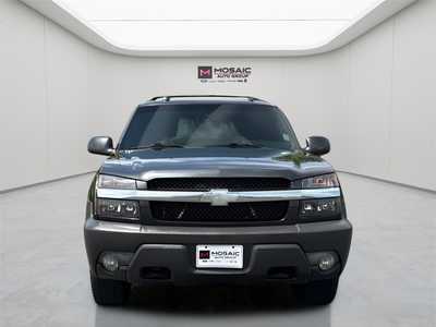 2004 Chevrolet Avalanche, $4990. Photo 2