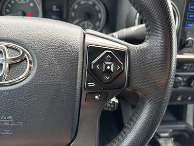 2017 Toyota Tacoma, $26990. Photo 11