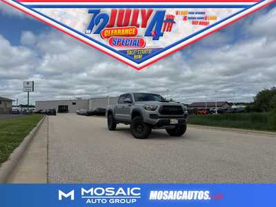 2017 Toyota Tacoma, $26990. Photo 1