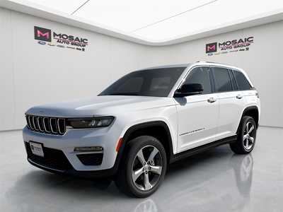 2025 Jeep Grand Cherokee, $44000. Photo 3