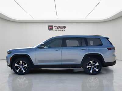 2025 Jeep Grand Cherokee L, $47700. Photo 6