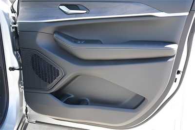 2025 Jeep Grand Cherokee L, $47700. Photo 9