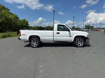 2002 Chevrolet 1500 Reg Cab, $11990. Photo 8