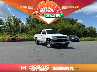 2002 Chevrolet 1500 Reg Cab, $11990. Photo 1