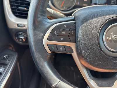 2016 Jeep Cherokee, $13990. Photo 10