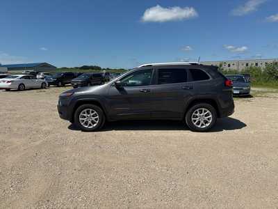 2016 Jeep Cherokee, $13990. Photo 4