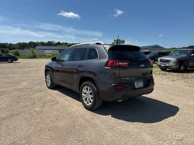 2016 Jeep Cherokee, $13990. Photo 5