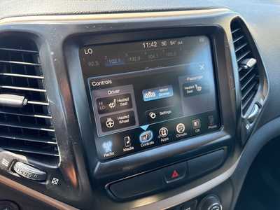 2016 Jeep Cherokee, $13990. Photo 8