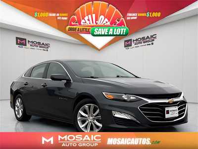 2020 Chevrolet Malibu, $12000. Photo 2