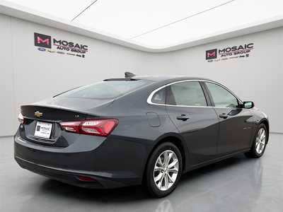 2020 Chevrolet Malibu, $12000. Photo 5