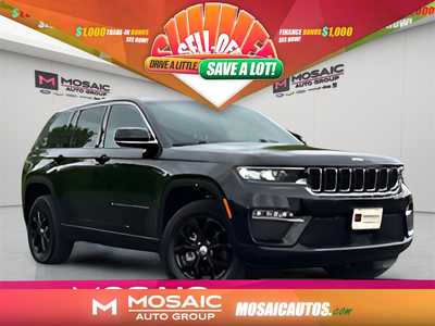 2022 Jeep Grand Cherokee, $32990. Photo 1