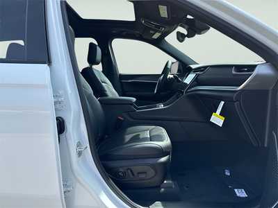 2025 Jeep Grand Cherokee, $50513. Photo 10