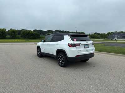 2025 Jeep Compass, $28990. Photo 5
