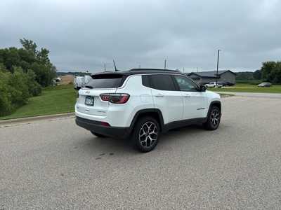 2025 Jeep Compass, $28990. Photo 7