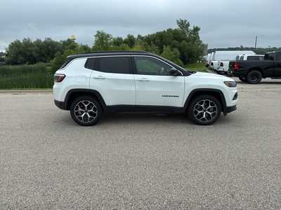 2025 Jeep Compass, $28990. Photo 8