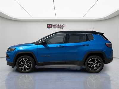 2025 Jeep Compass, $26990. Photo 4