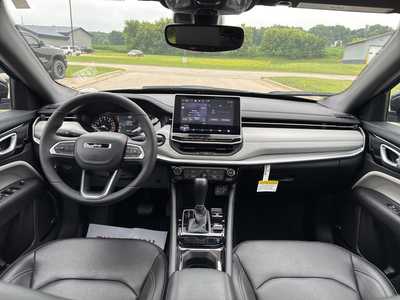 2025 Jeep Compass, $29490. Photo 12