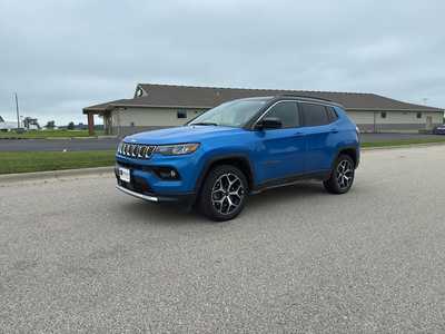 2025 Jeep Compass, $29490. Photo 3