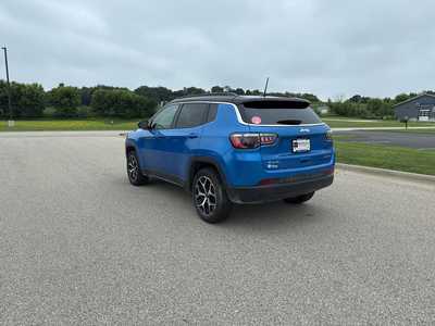 2025 Jeep Compass, $29490. Photo 5