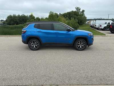 2025 Jeep Compass, $29490. Photo 8
