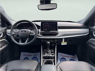 2025 Jeep Compass, $25990. Photo 12