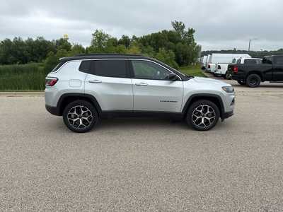 2025 Jeep Compass, $28990. Photo 8