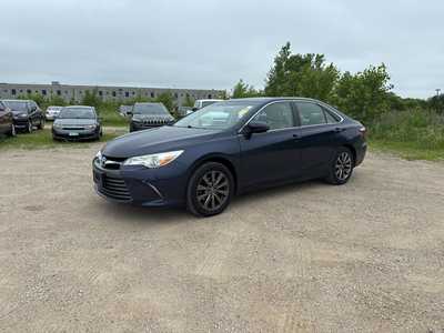 2015 Toyota Camry, $12990. Photo 3