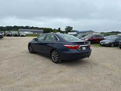 2015 Toyota Camry, $12990. Photo 5