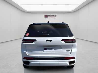 2024 Jeep Grand Cherokee L, $54990. Photo 4