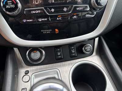 2015 Nissan Murano, $11990. Photo 9