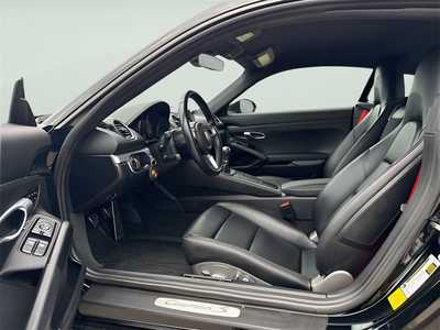 2017 Porsche Cayman, $59990. Photo 11