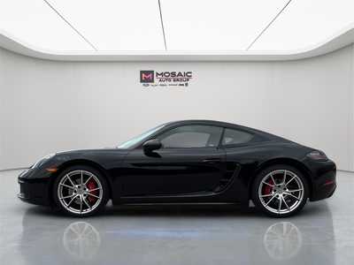 2017 Porsche Cayman, $59990. Photo 4