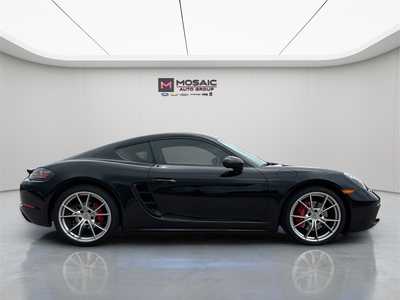 2017 Porsche Cayman, $59990. Photo 8
