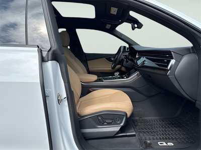 2021 Audi Q8, $40590. Photo 10