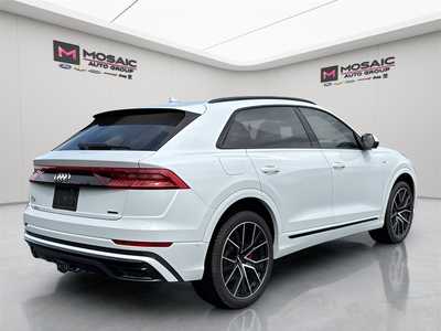 2021 Audi Q8, $40590. Photo 7