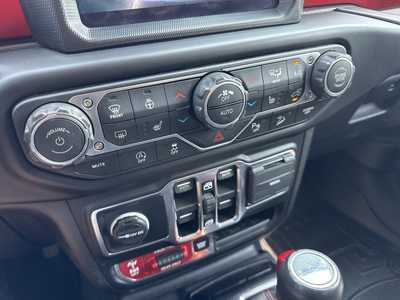 2019 Jeep Wrangler Unlimited, $33990. Photo 9