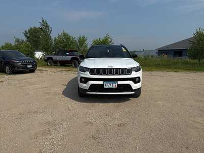 2023 Jeep Compass, $24990. Photo 2
