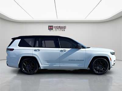 2024 Jeep Grand Cherokee L, $50990. Photo 8